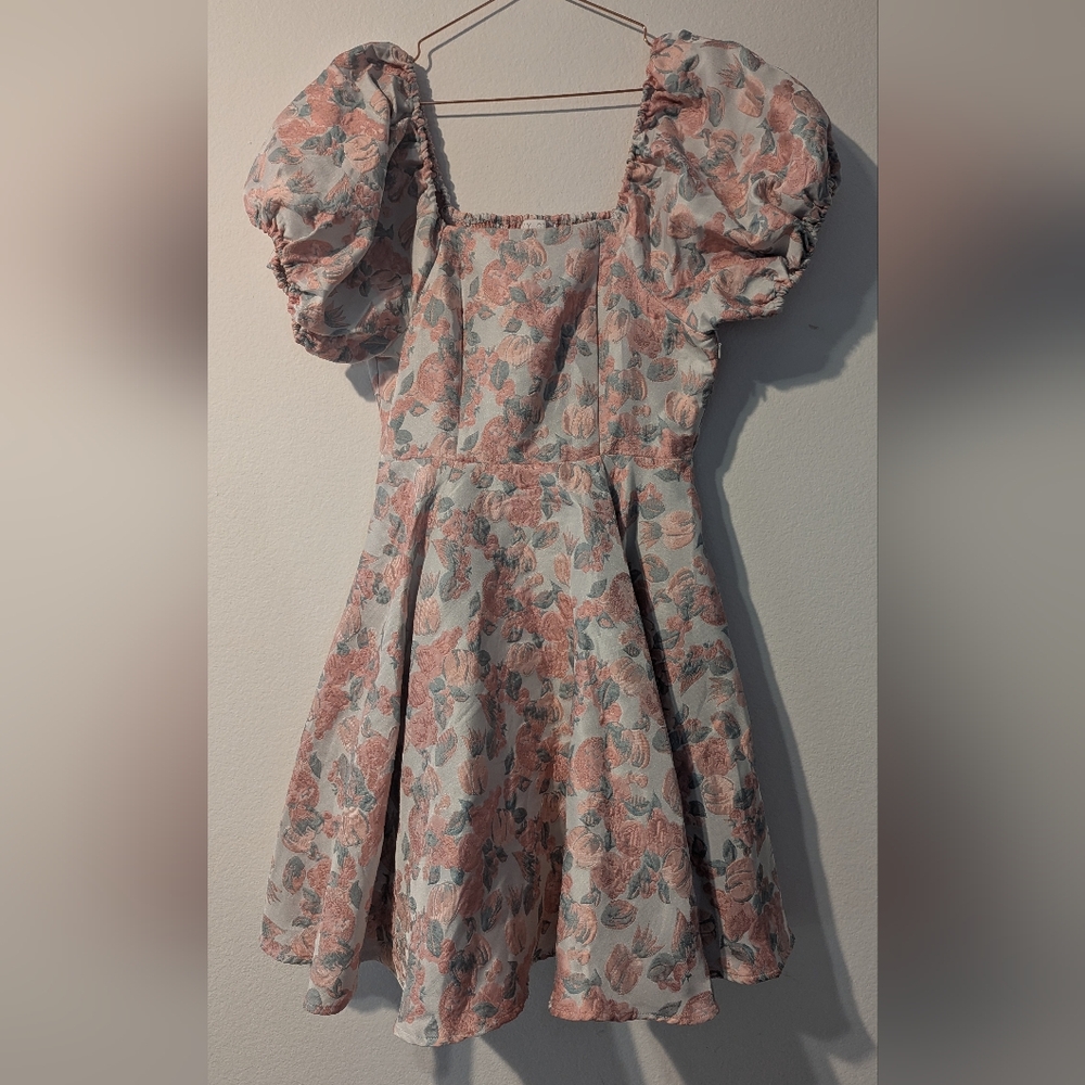 Ivy City Floral Midi Dress